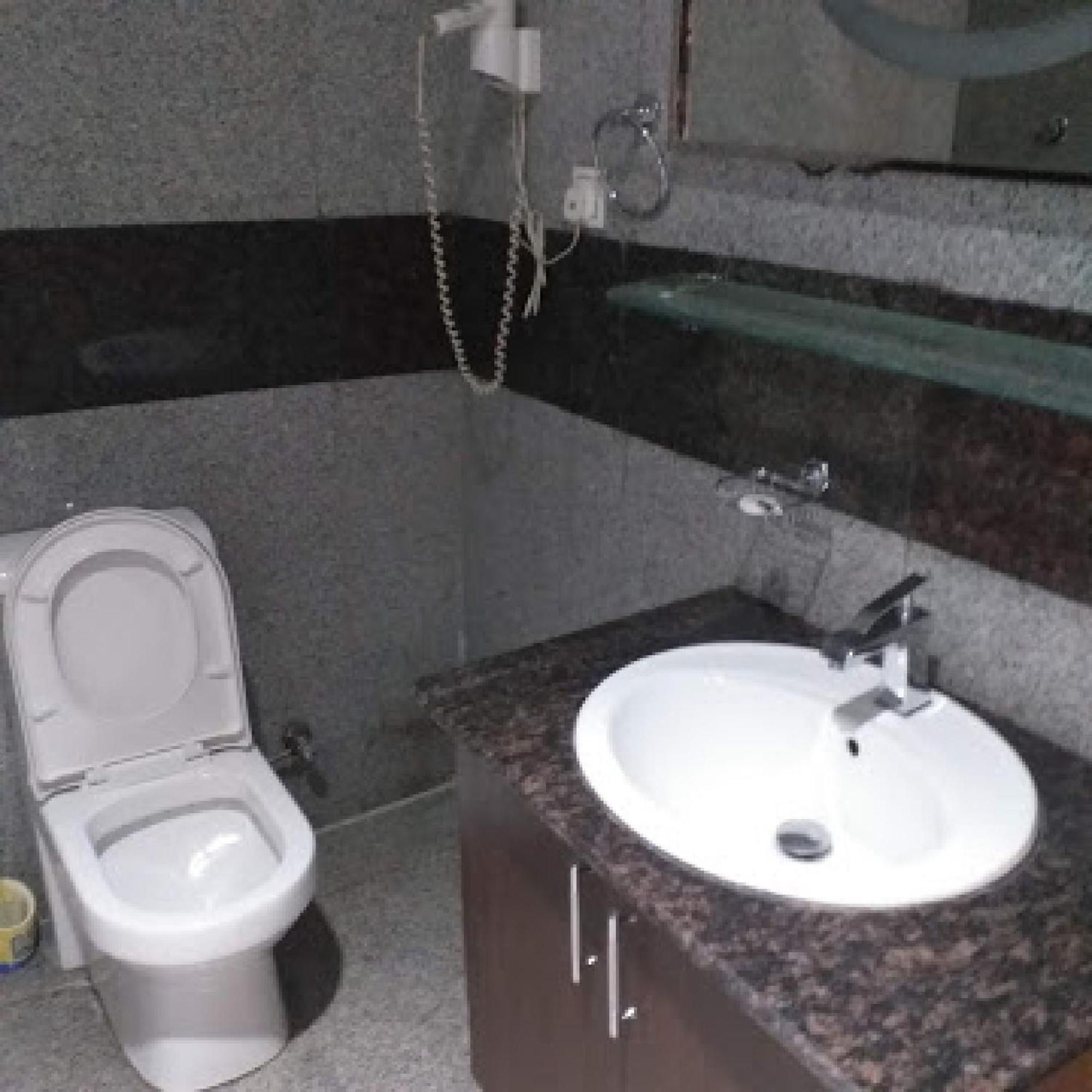 Room In Bb - Immaculate Royal International Hotel Owerri Exterior foto