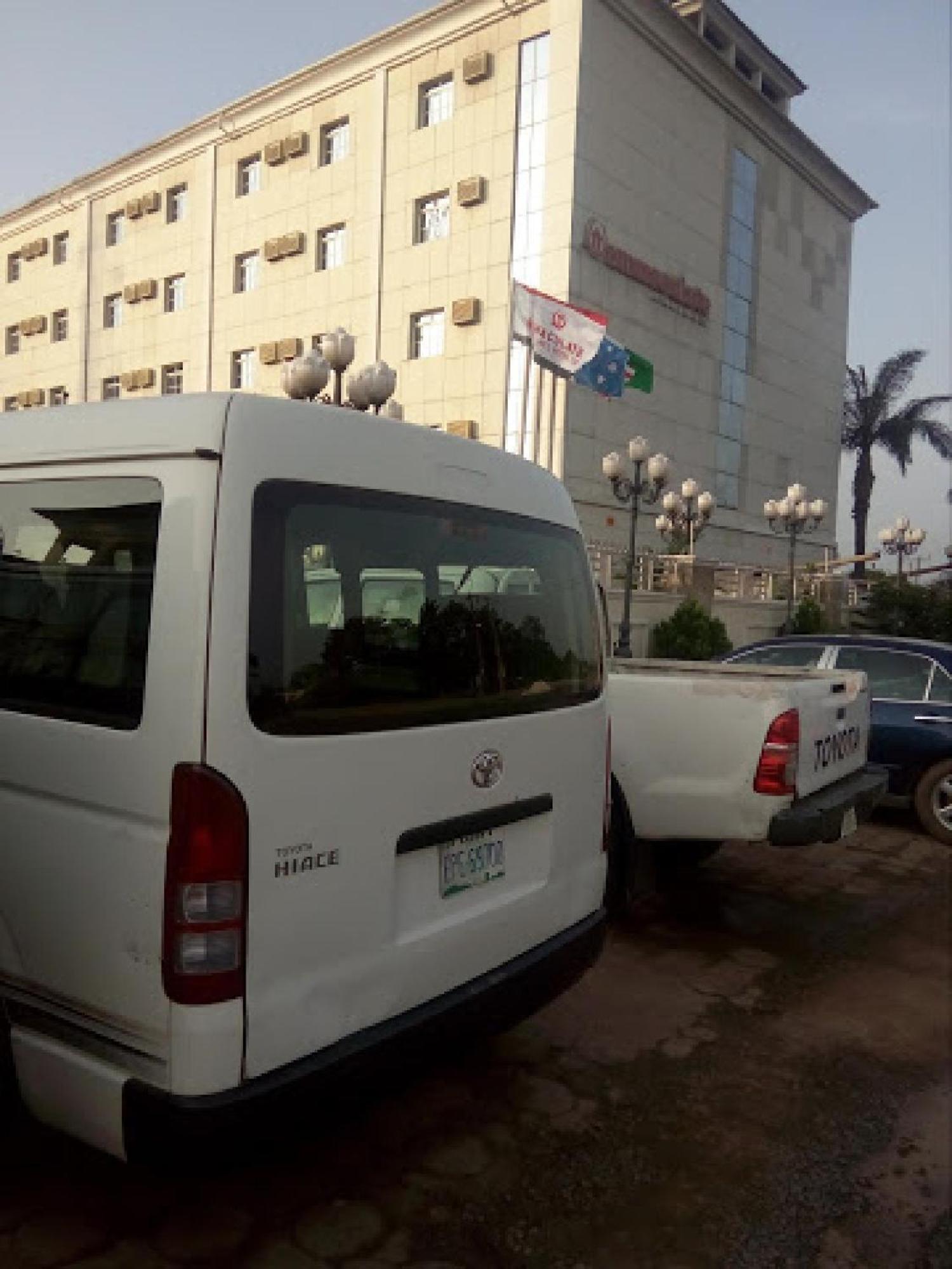 Room In Bb - Immaculate Royal International Hotel Owerri Exterior foto